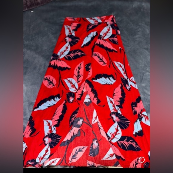 Express Red Floral Smimer Mini Dress - Size xsmall - Picture 5 of 8